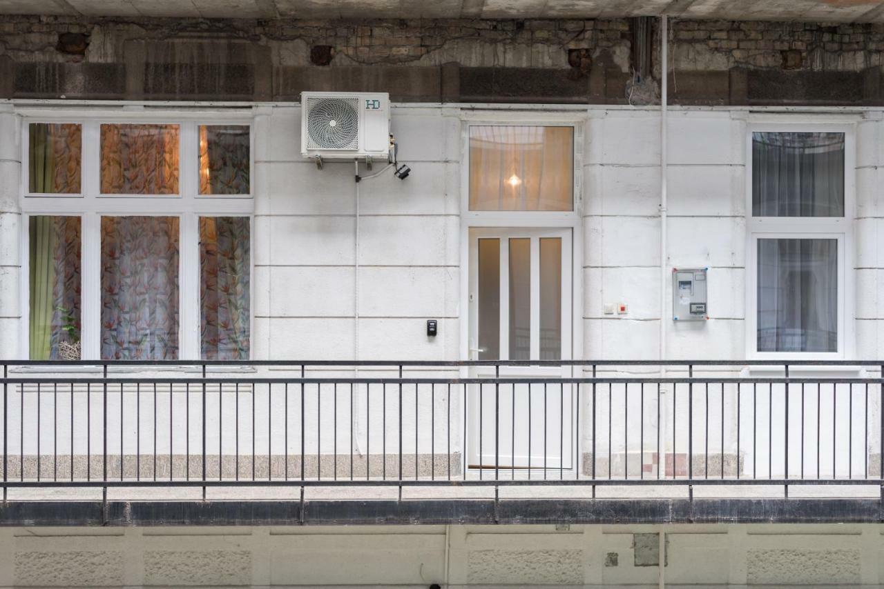 Design Apartment Near Keleti Railway Station — Fotók 1